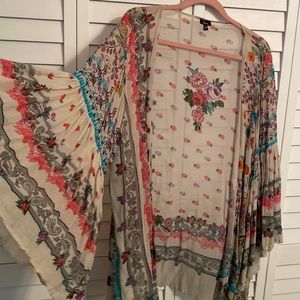 Shana S/M sheer boho floral print No tears, rips or holes.  Excellent condition.